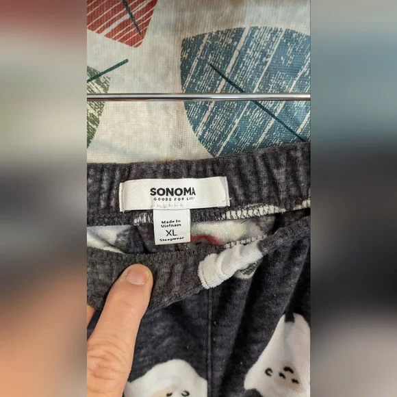 NWOT-Sonoma women's pajamas top and bottom set - Picture 3 of 12